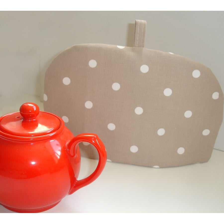 Tea Cosy Beige Brown Polka Dot