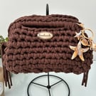 Crochet clasp handle clutch bag