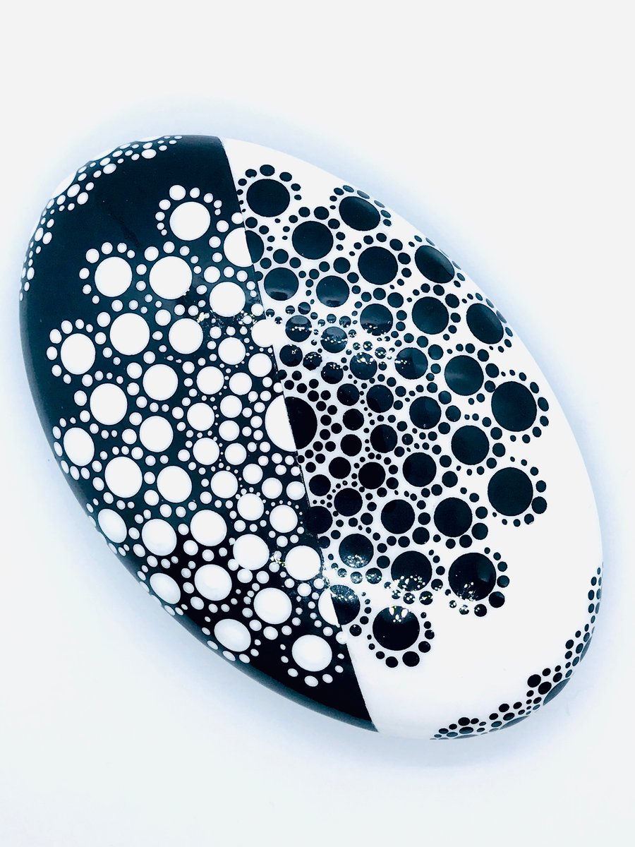 Black & White Mandala Stone 
