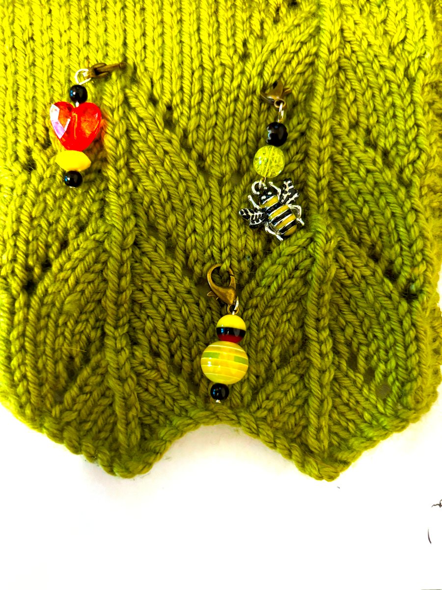 Bee Stitch markers for knitting or crocheting
