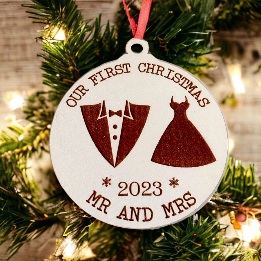 Our First Christmas as Mr. and Mrs Ornament 2023, 1st Christmas Married  Ornaments, Wedding Gifts for Couple Bride and Groom, Christmas Tree  Decoration, Newlywed Gift 