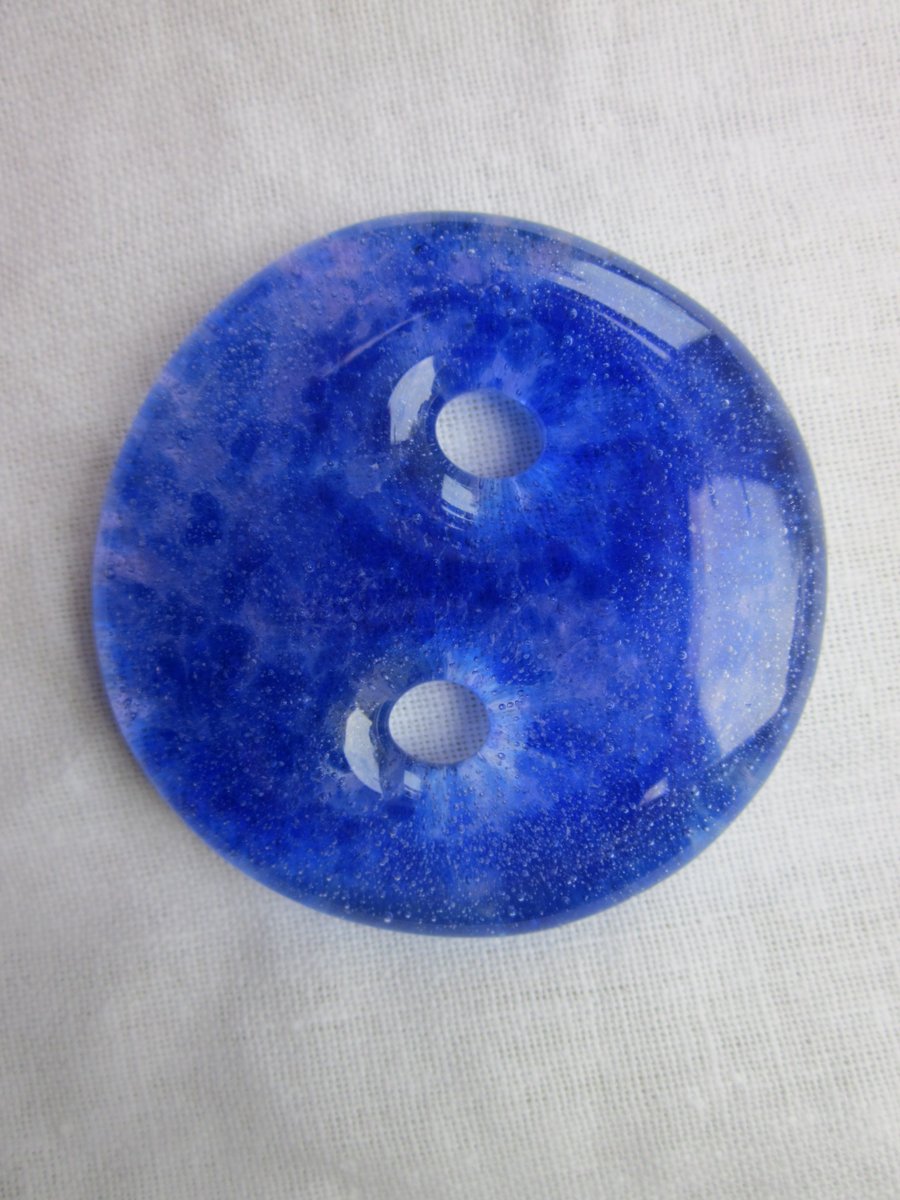 Handmade cast glass button - Royal tint