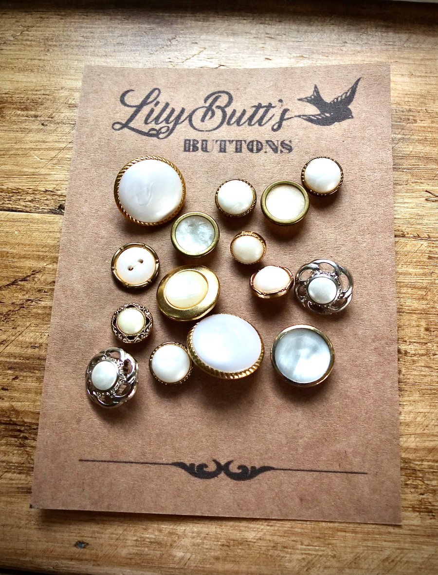 15 Vintage Gold and Pearl Mixed Buttons