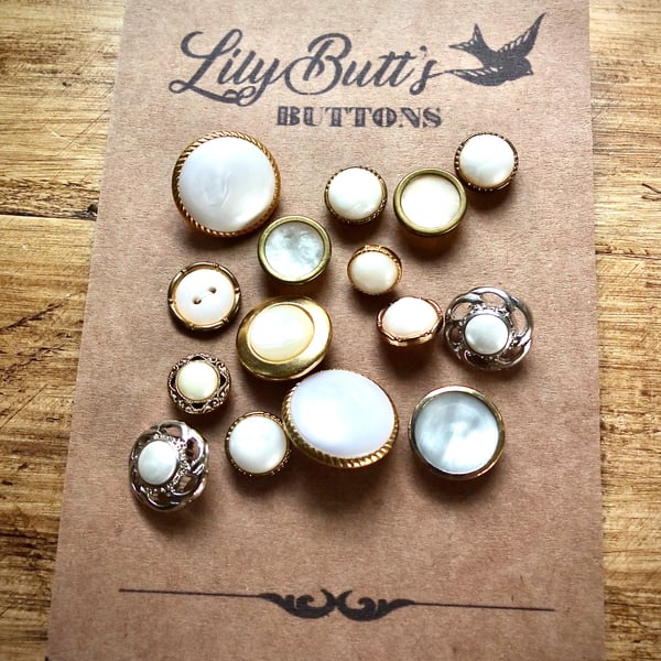 15 Vintage Gold and Pearl Mixed Buttons