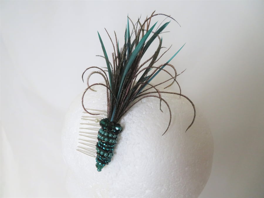 Bottle Emerald Green Feather & Beaded Regency Vintage Style Hair Comb Ornament 