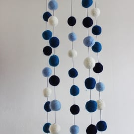 'The Blues' Hanging Decoration - Mobile (WM7)