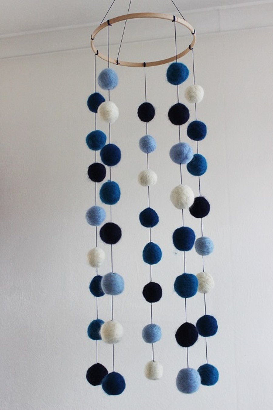 'The Blues' Hanging Decoration - Mobile (WM7)