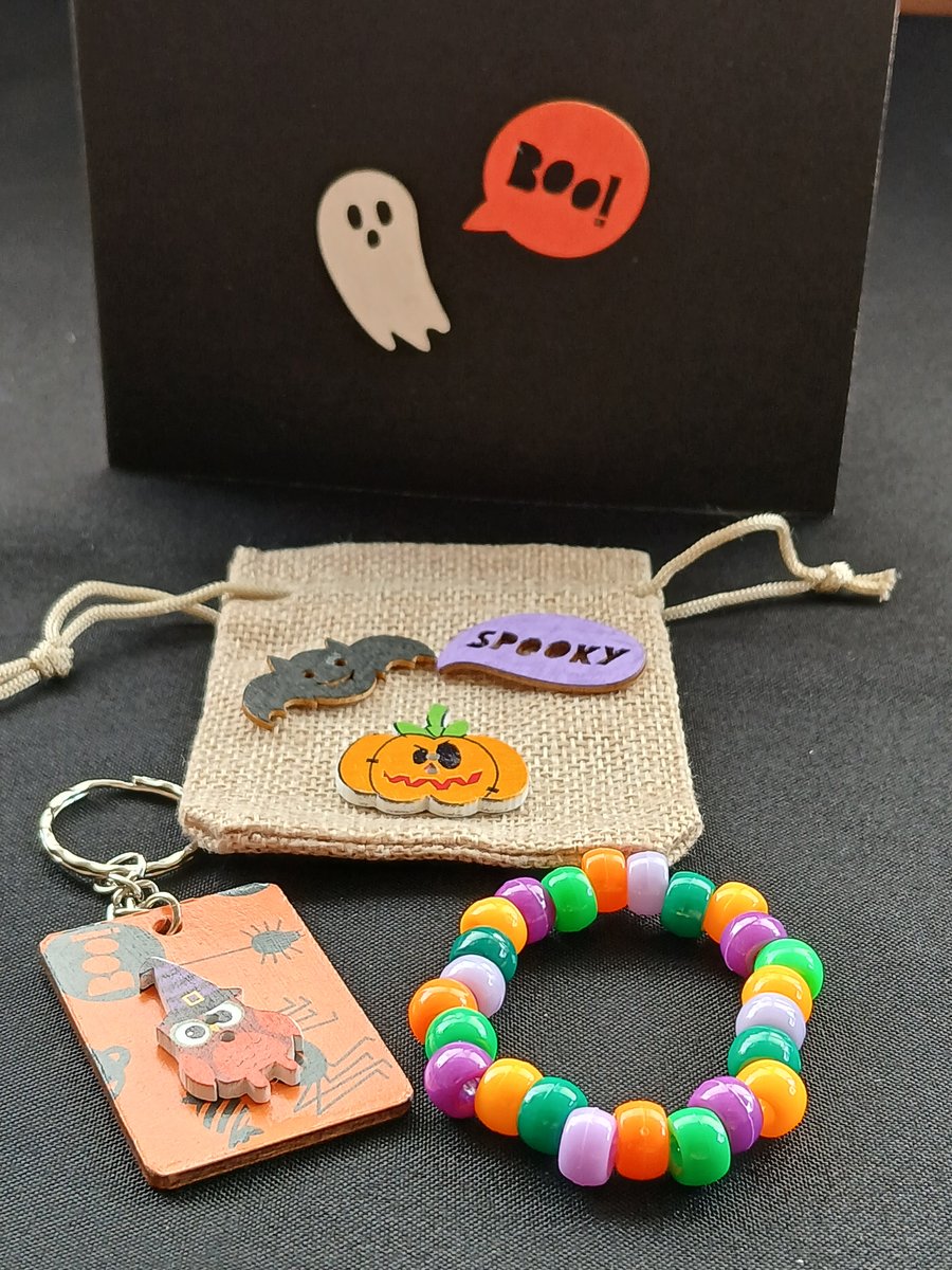 Handmade Halloween bracelet and keyring 