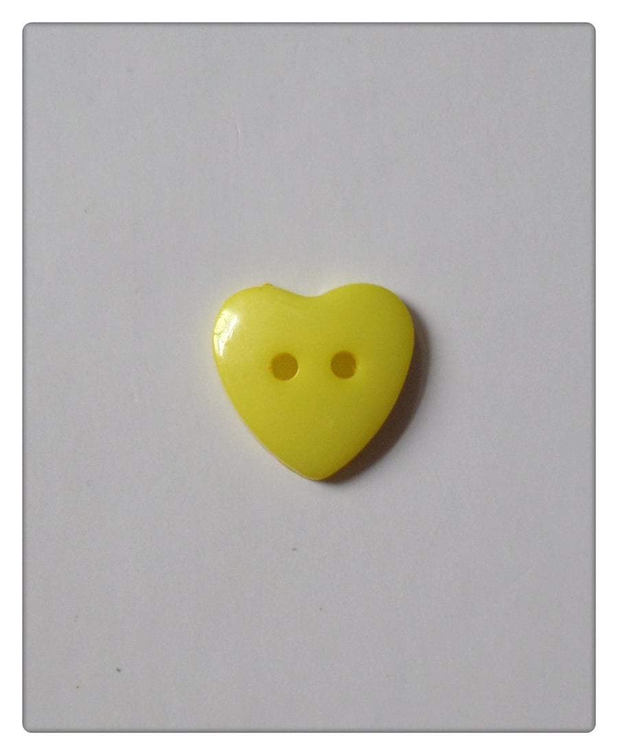 50 x 2-Hole Acrylic Buttons - Heart - 14mm - Yellow 