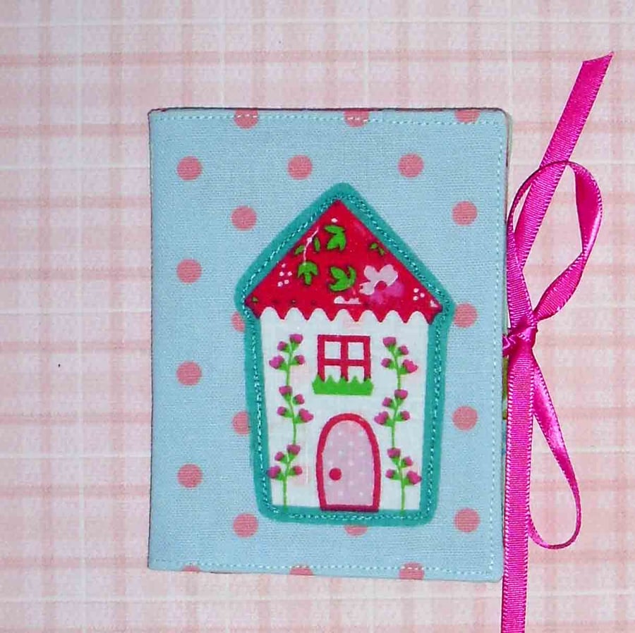 Needle case - Quirky house SALE