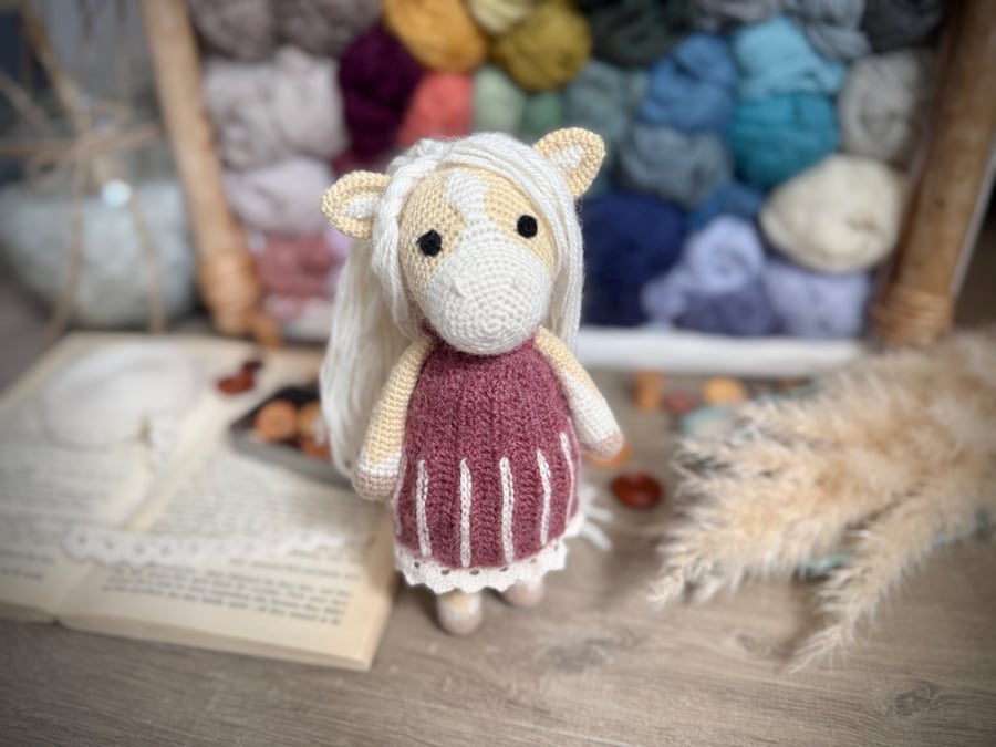 Digital PDF pattern Cottage Style Horse Amigurumi Crochet Pattern, Woodland Toy