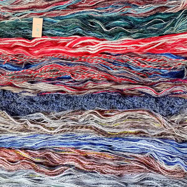 Weaving yarns, thrums and fibres, textured creative threads