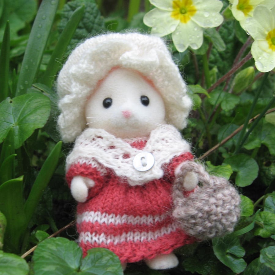 Knitting patterns for Sylvanian Families - mostly 2mm needles, (some 1.5mm)