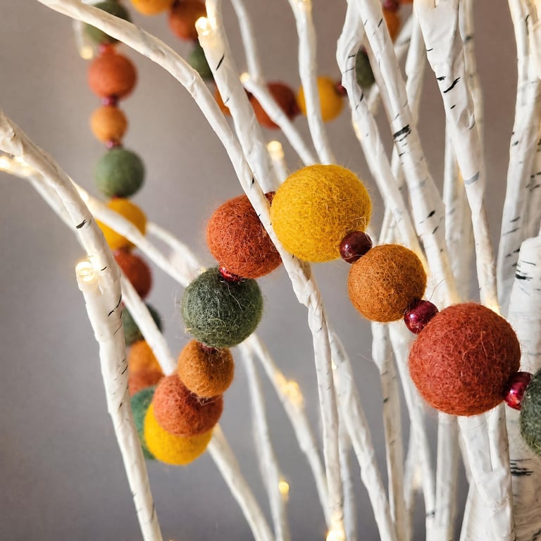 Needle - Felted Ball Garland in Autumn Colours