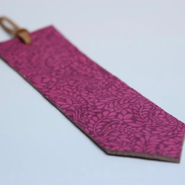 Handmade leather bookmark 