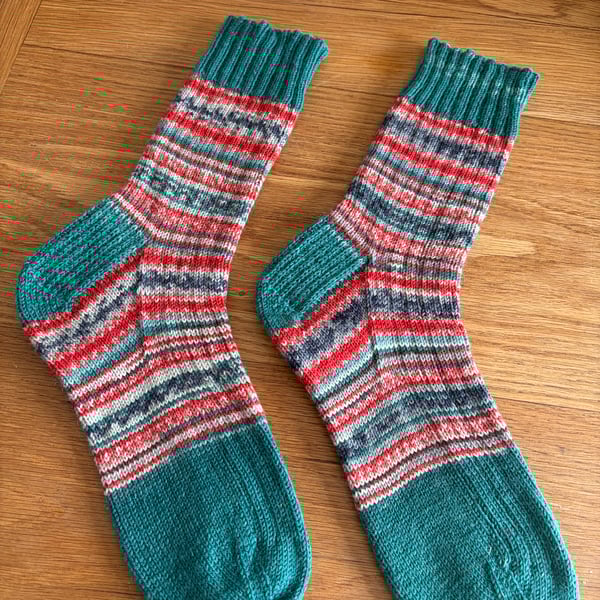 Robinia Bush. Hand knitted socks 7-10UK