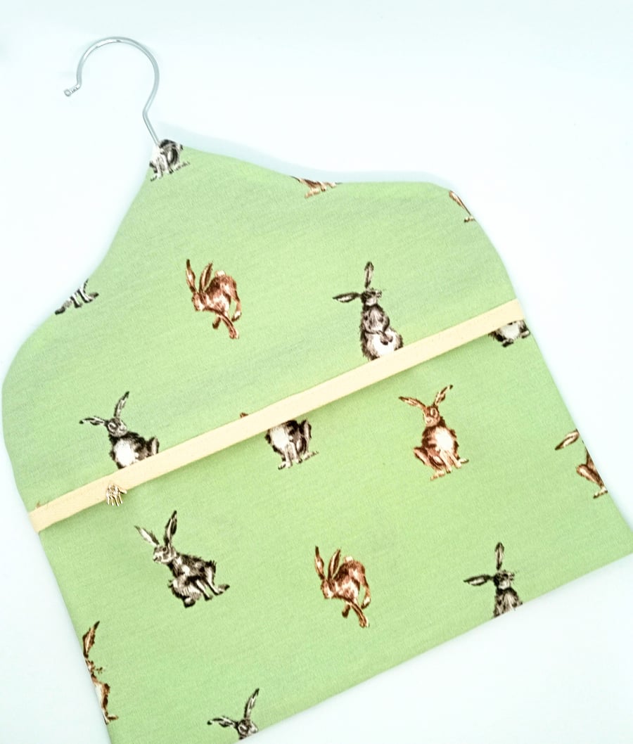 Hares Peg bag 21K