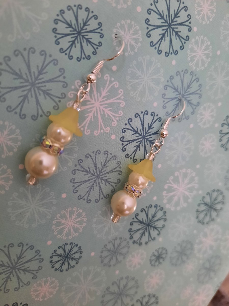 Lemon and Cream Snowman Earrings