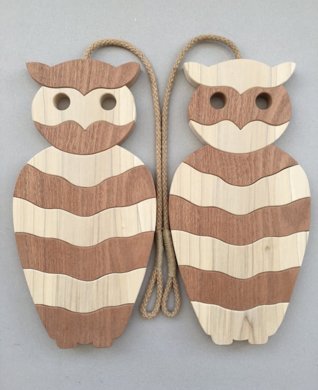 Stripy Owl Trivet in Sapele and Tulipwood