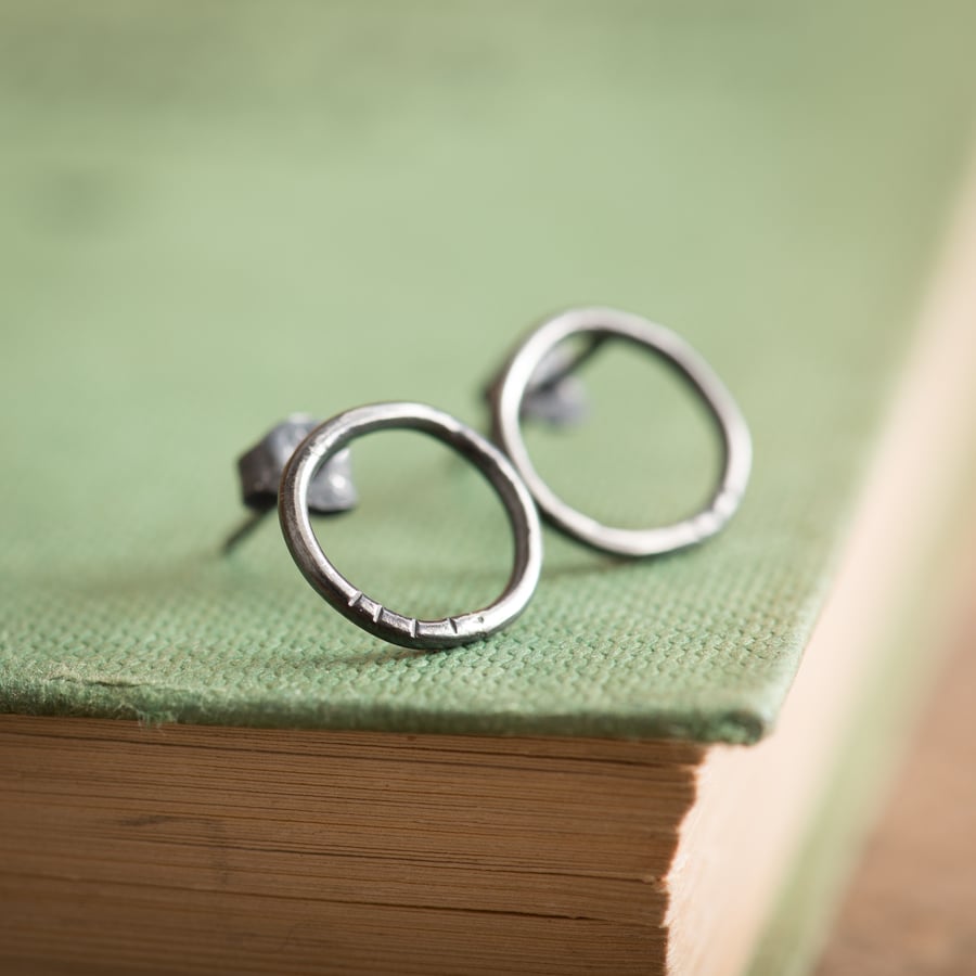 Wabi-Sabi Circle Earrings 