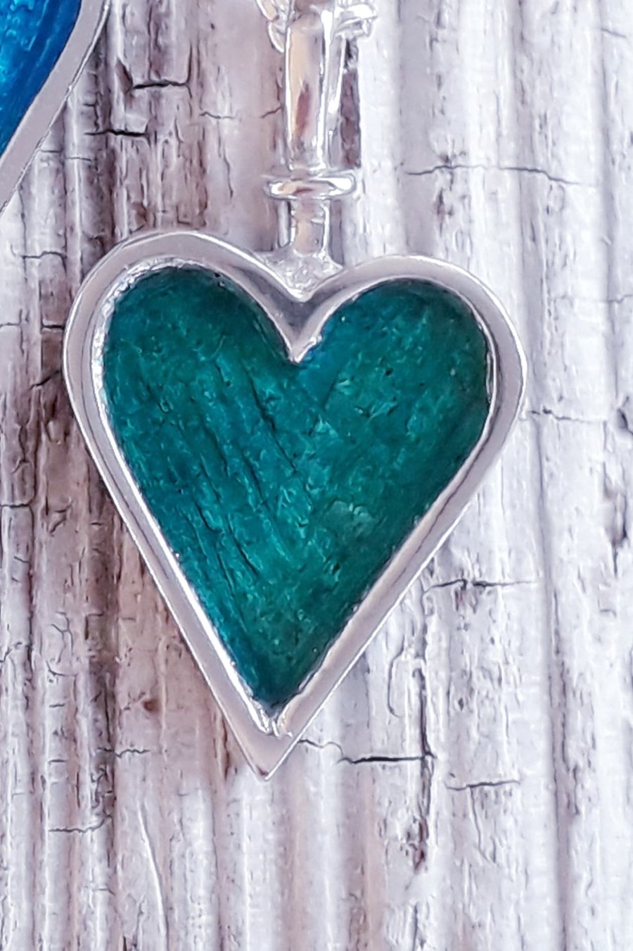 Enamelled Heart Pendant - Green