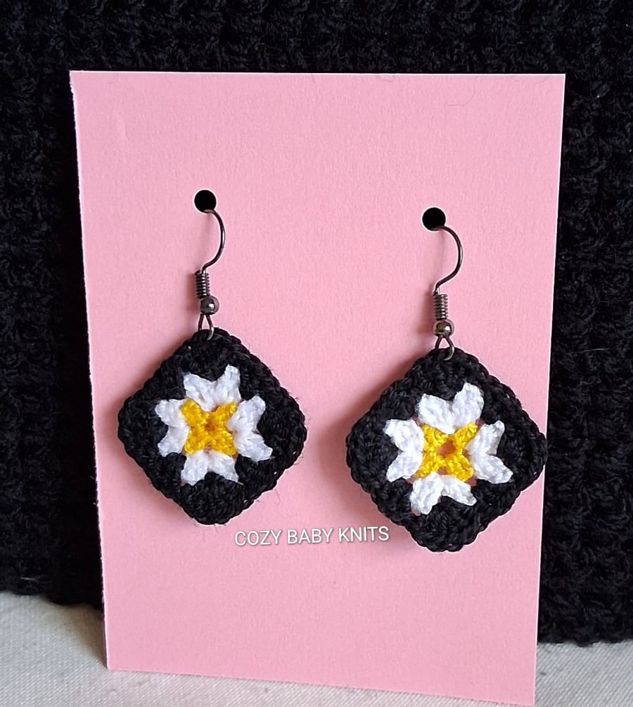 CROCHET GRANNY SQUARE STYLE EARRINGS