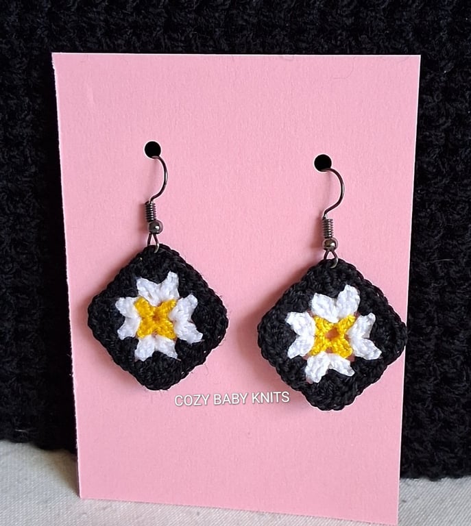 CROCHET GRANNY SQUARE STYLE EARRINGS
