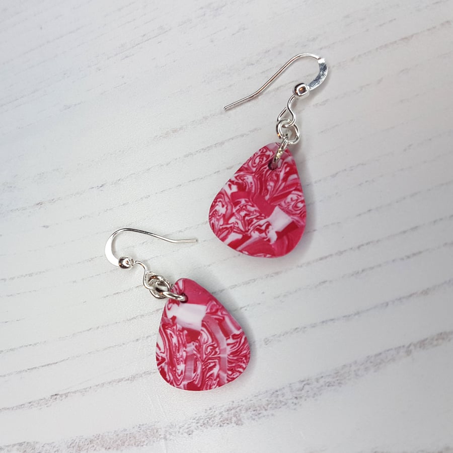 Marbled red and white Modern earrings