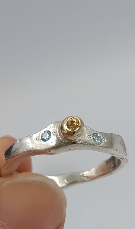 Sterling Silver & Gold Sapphire Artisan Ring - Size P