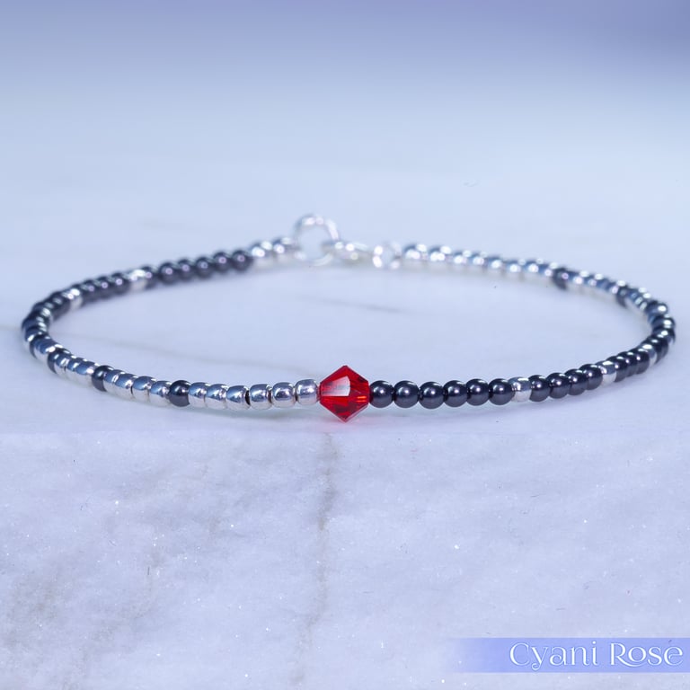 Bracelet dainty sterling silver and Swarovski glass pearl 