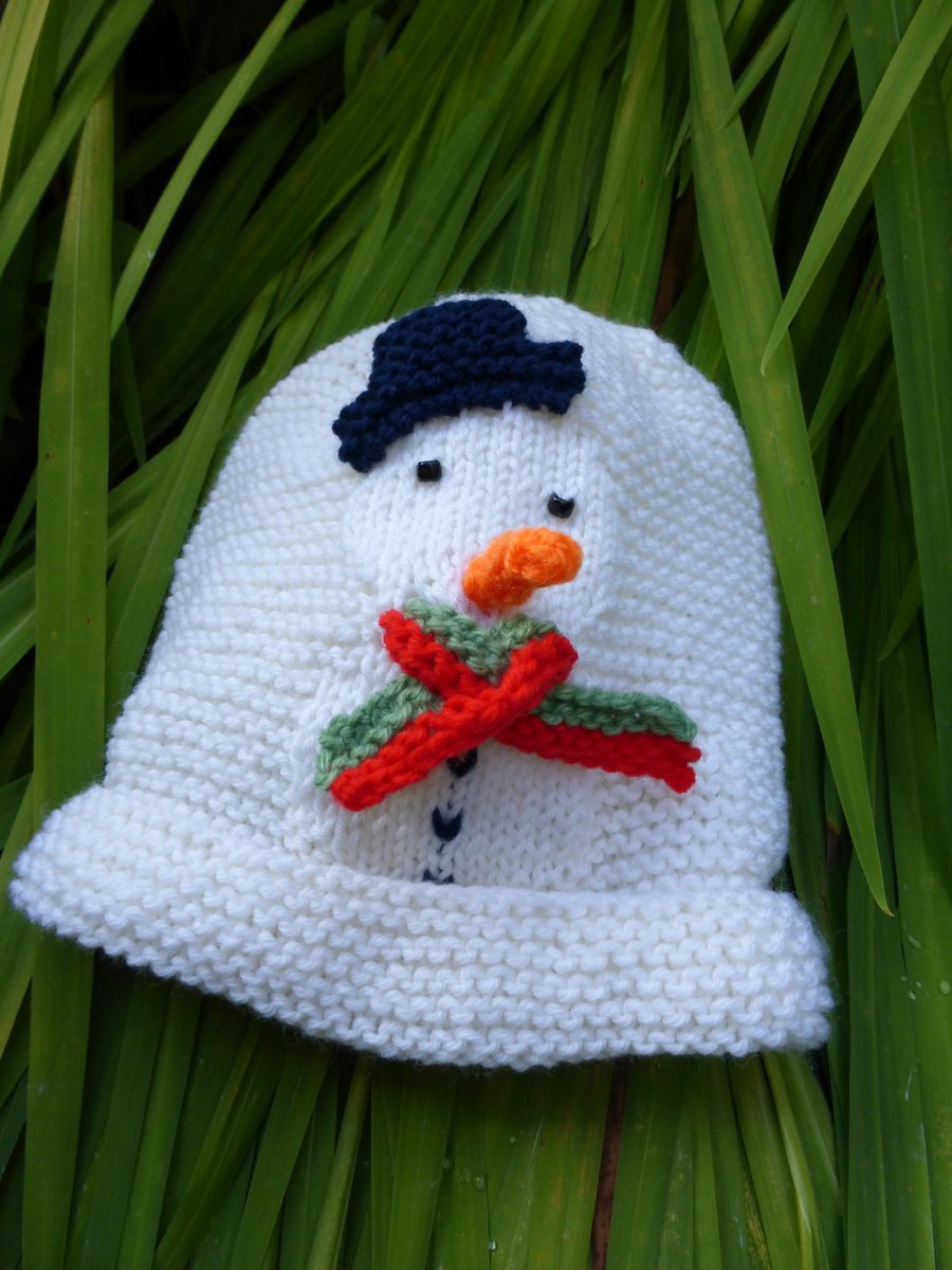 KNITTING PATTERN for a Baby's Snowman Hat