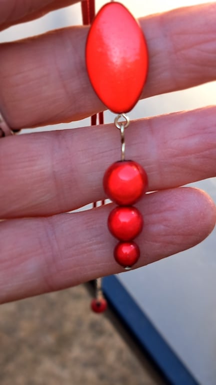 Rope necklace with a selection of disco beads