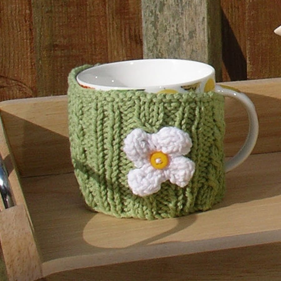 Mug Cosy with Daisy Flower in Green, Pink and Terracotta Orange