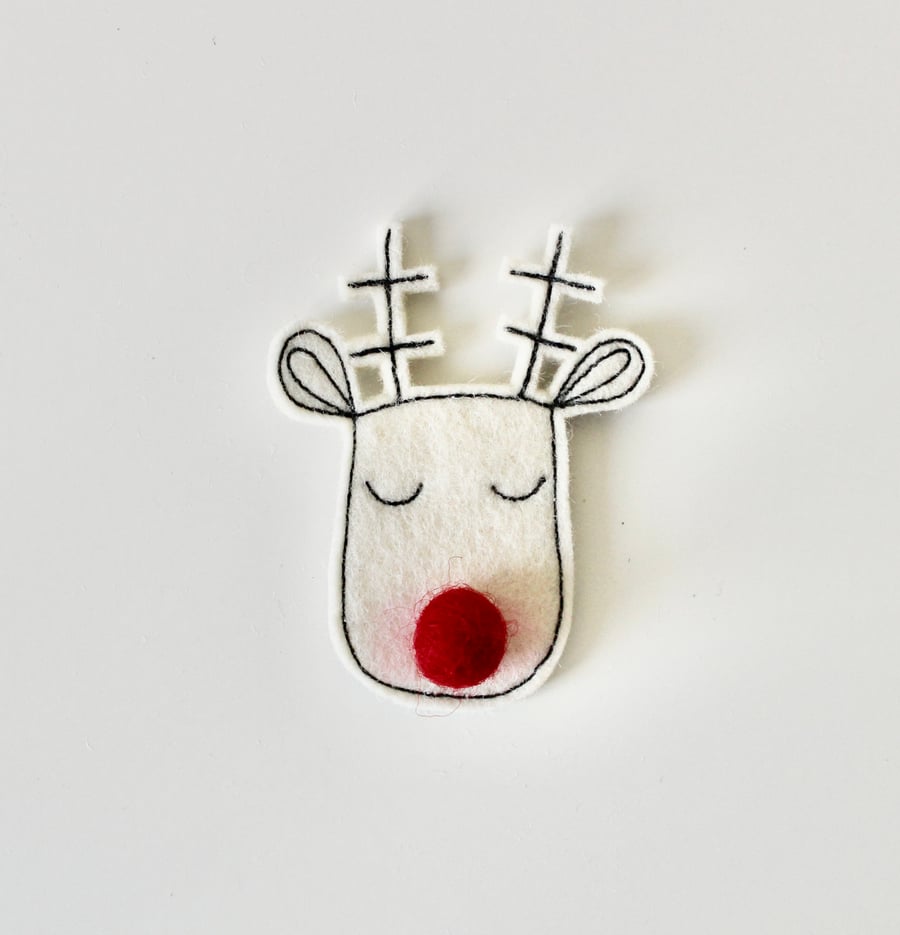 'Resting Reindeer' Handmade Magnet