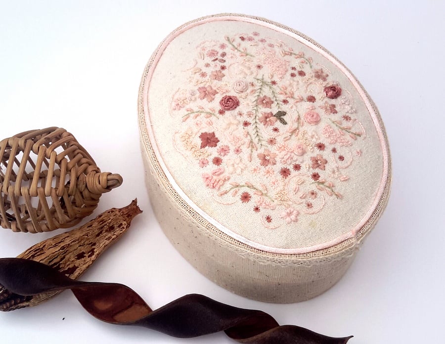 SALE, Hand Embroidered Fabric Box, Keepsake Trinket Box, Floral  Jewellery Box