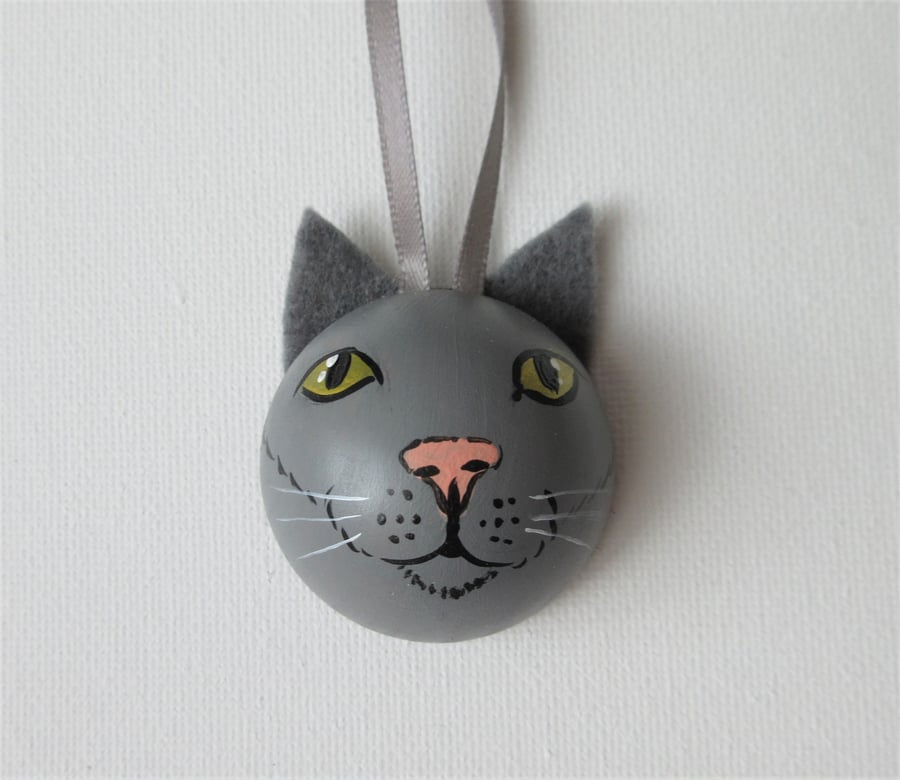 Cat Bauble Hanging Decoration for Home or Christmas Tree 