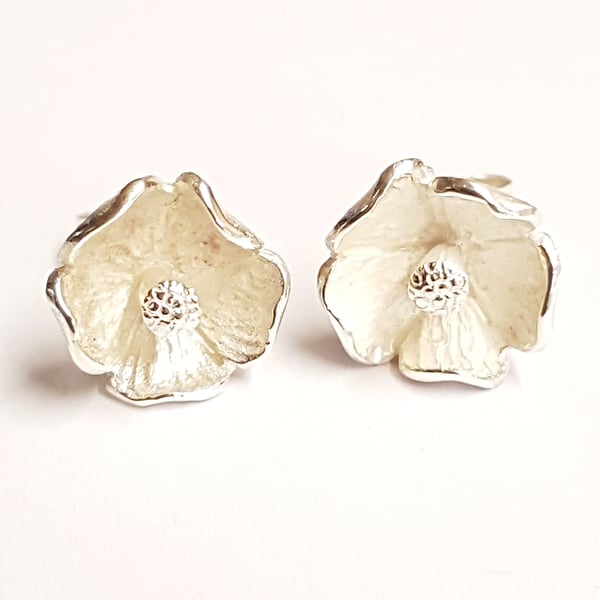 Rockrose Silver earstuds