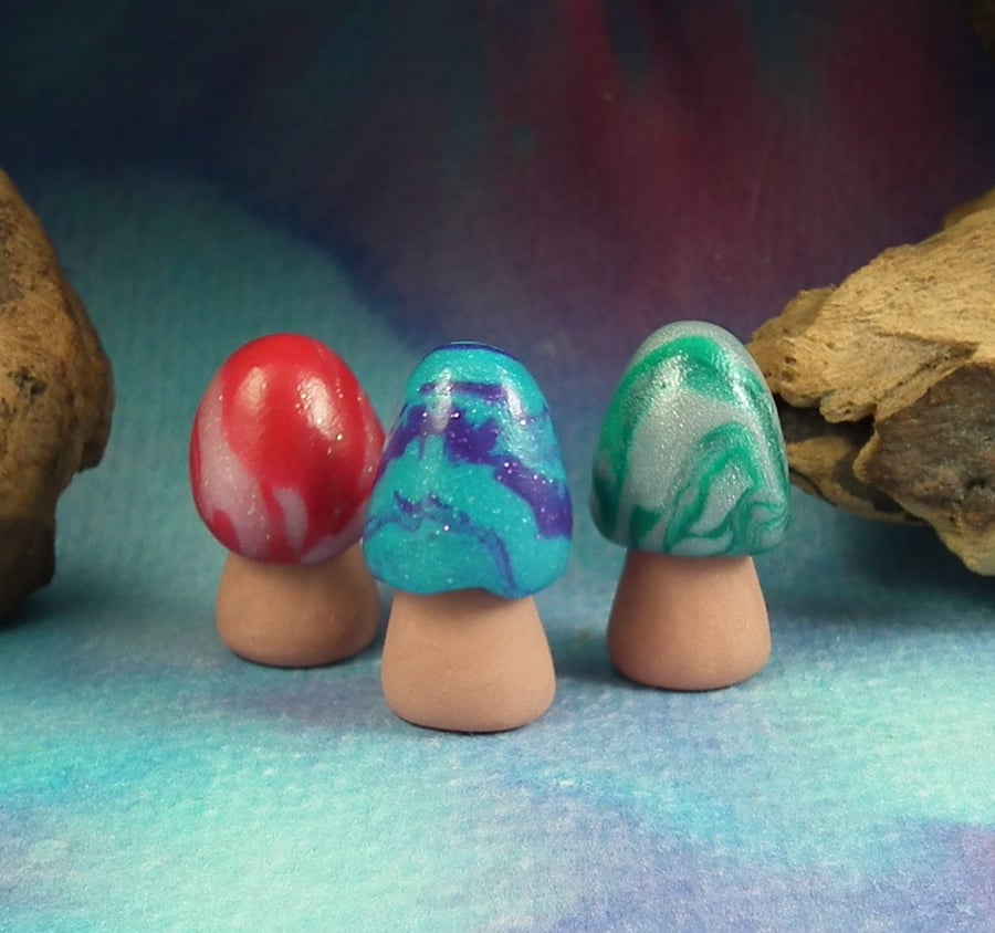 Trio of Toadstools ... Magic! OOAK Sculpt by artist Ann Galvin