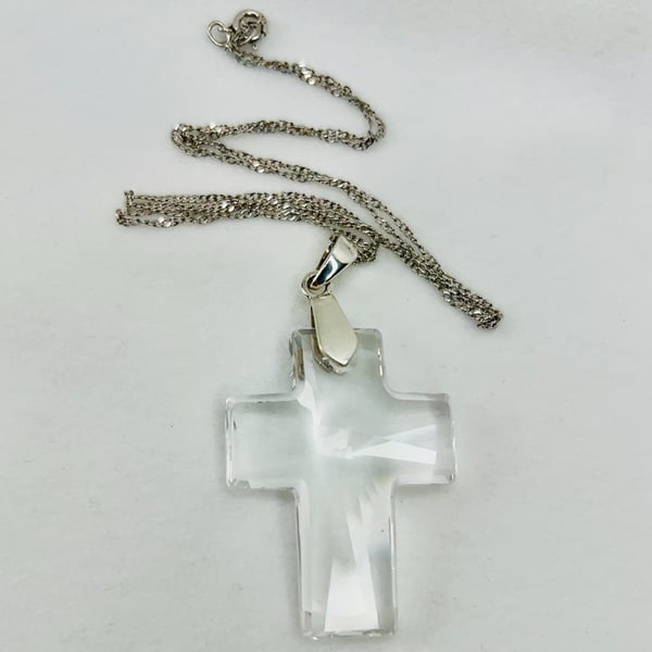  Silver Chain Necklace with Glass Cross 