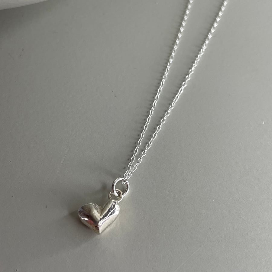 Sterling silver dainty puff heart necklace