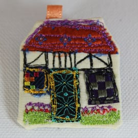 White House Textile art Brooch