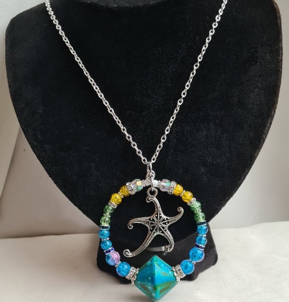 Beachy Tones Large Starfish Pendant Necklace - Silver Tones