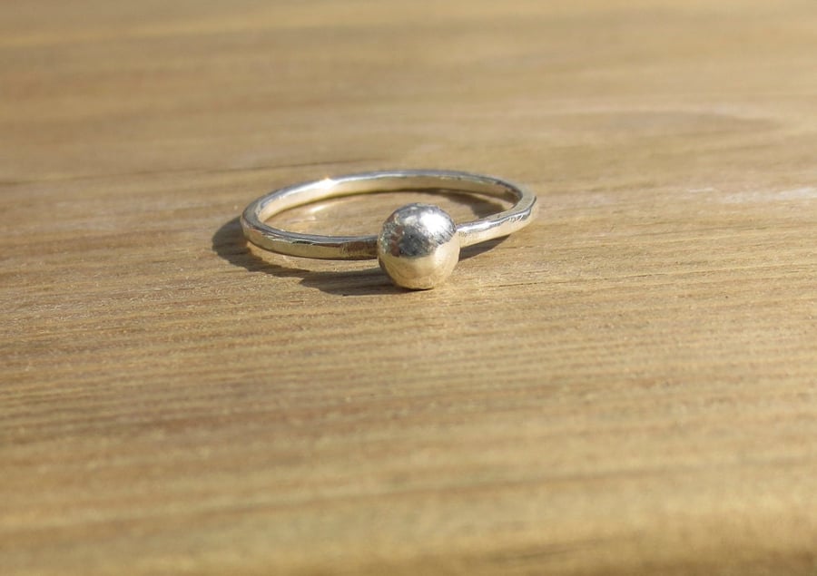 Silver Solitaire Pebble Stacking Ring - Made in your size to order