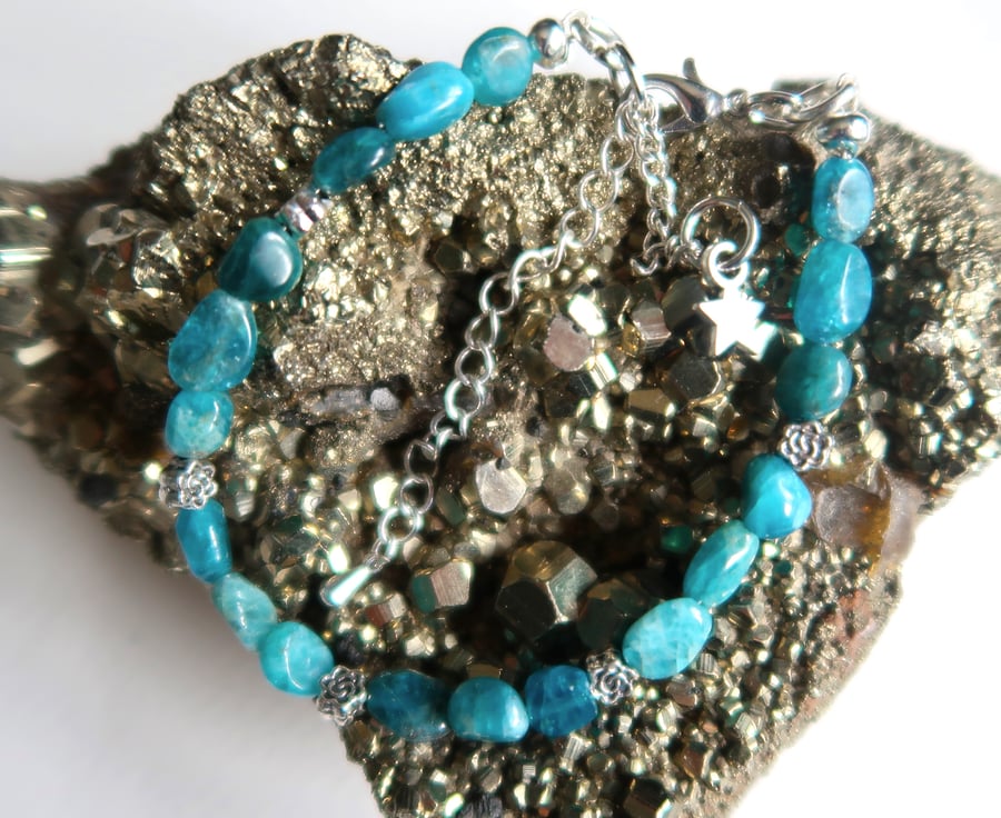 Natural Apatite Gemstone Bracelet. Helps with stress and anxiety.