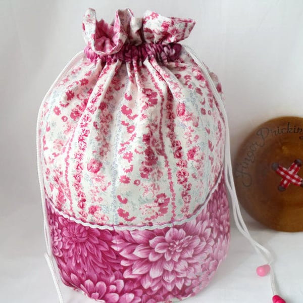 crochet yarn bag and hook storage, pink floral print