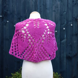 Chunky hand knit lace shawl in fuchsia pink 100% wool - design SB168