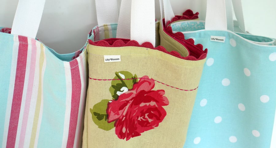 PDF Reversible Tea Towel Tote Sewing Pattern by LillyBlossom