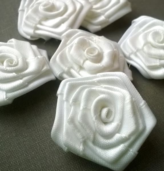 10 white satin ribbon roses, flower embellishments