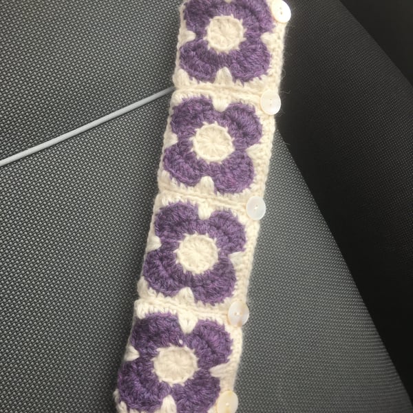 CAR SEATBELT  sleeve ( padded ) . Flower. Purple  Wool, alpaca blend. 