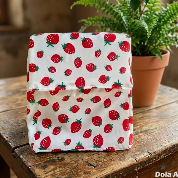Strawberries and Cream Handmade Insulated Lunch bag 